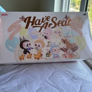 New purchase from pop Mart 'Have A Seat'
